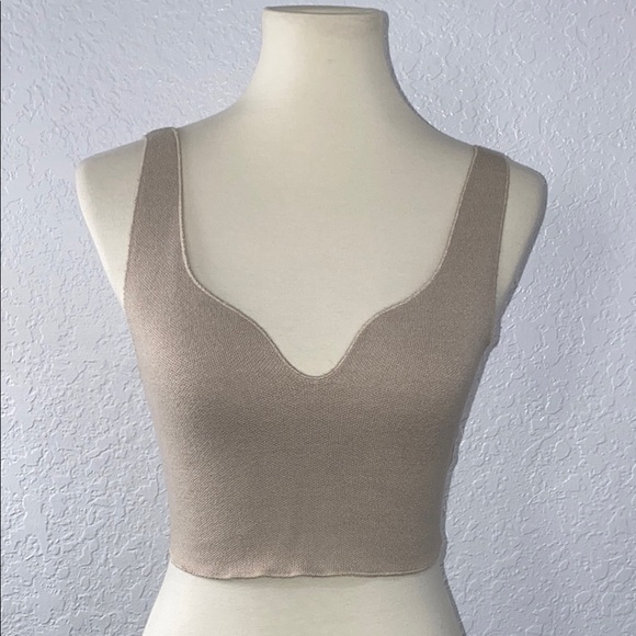 Tops - ZARA BEIGE KNIT CROP TOP SMALL